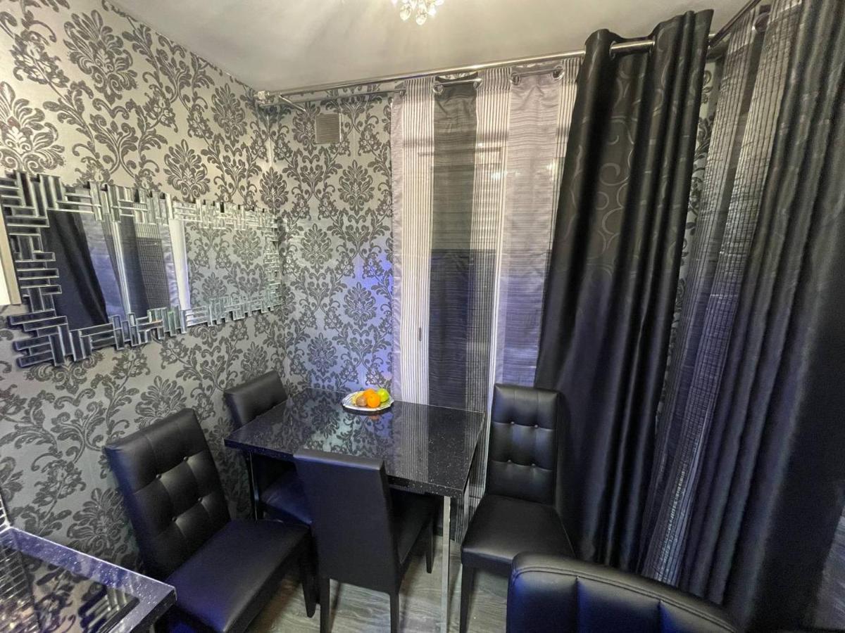 Luxury Room En מדריד מראה חיצוני תמונה