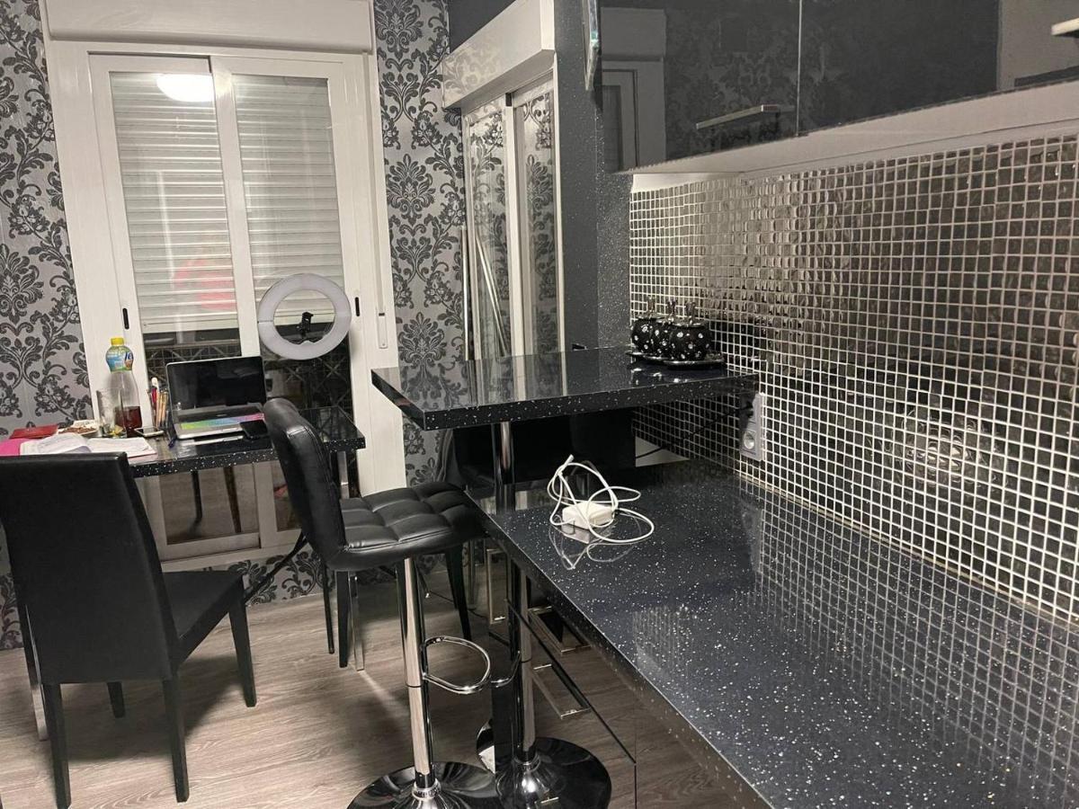 Luxury Room En מדריד מראה חיצוני תמונה