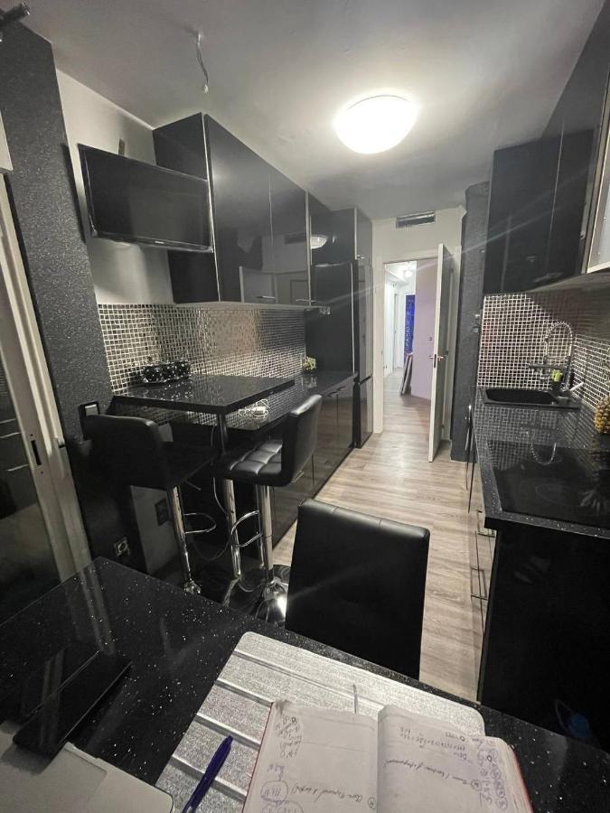 Luxury Room En מדריד מראה חיצוני תמונה