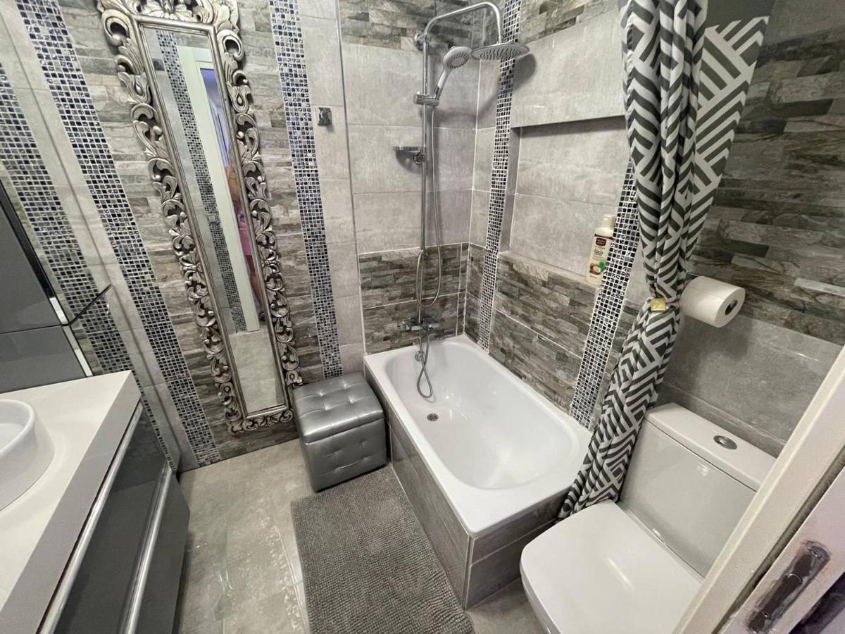 Luxury Room En מדריד מראה חיצוני תמונה