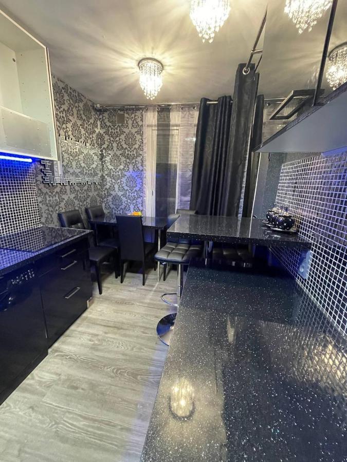 Luxury Room En מדריד מראה חיצוני תמונה