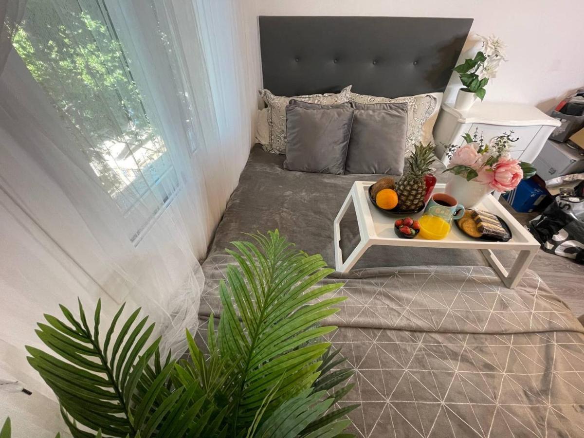 Luxury Room En מדריד מראה חיצוני תמונה