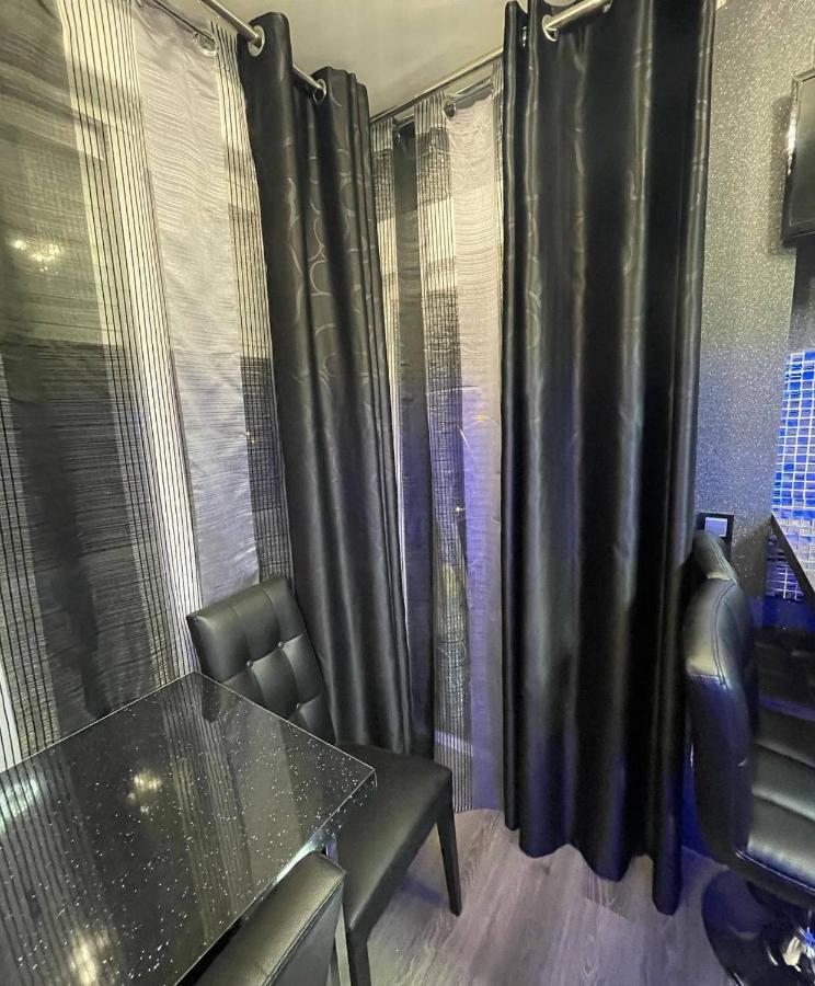 Luxury Room En מדריד מראה חיצוני תמונה